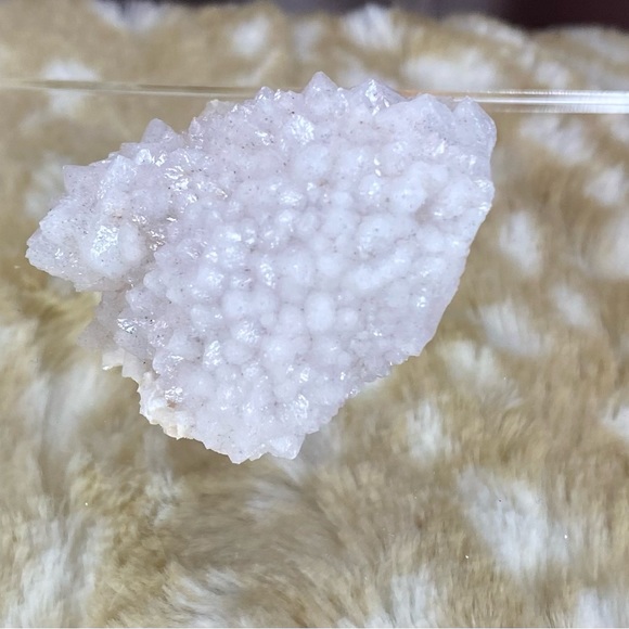 Rose Quartz Cluster - Picture 3 of 7